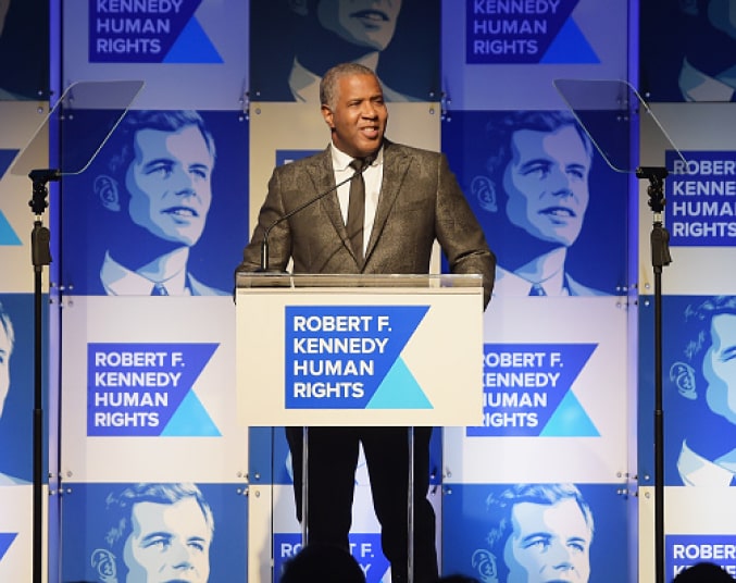 Robert F. Smith accepts award at Robert F. Kennedy Human Rights event